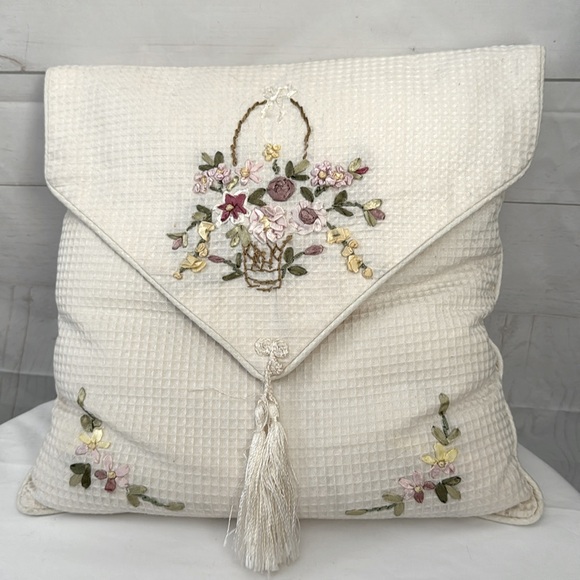 Two Unique Accent Pillows Aurora borealis Brooches & Ribbon Embroidery accents - Picture 4 of 9